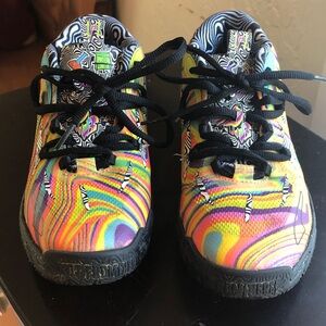 Puma M.E.L.O kid’s basketball shoe size 2